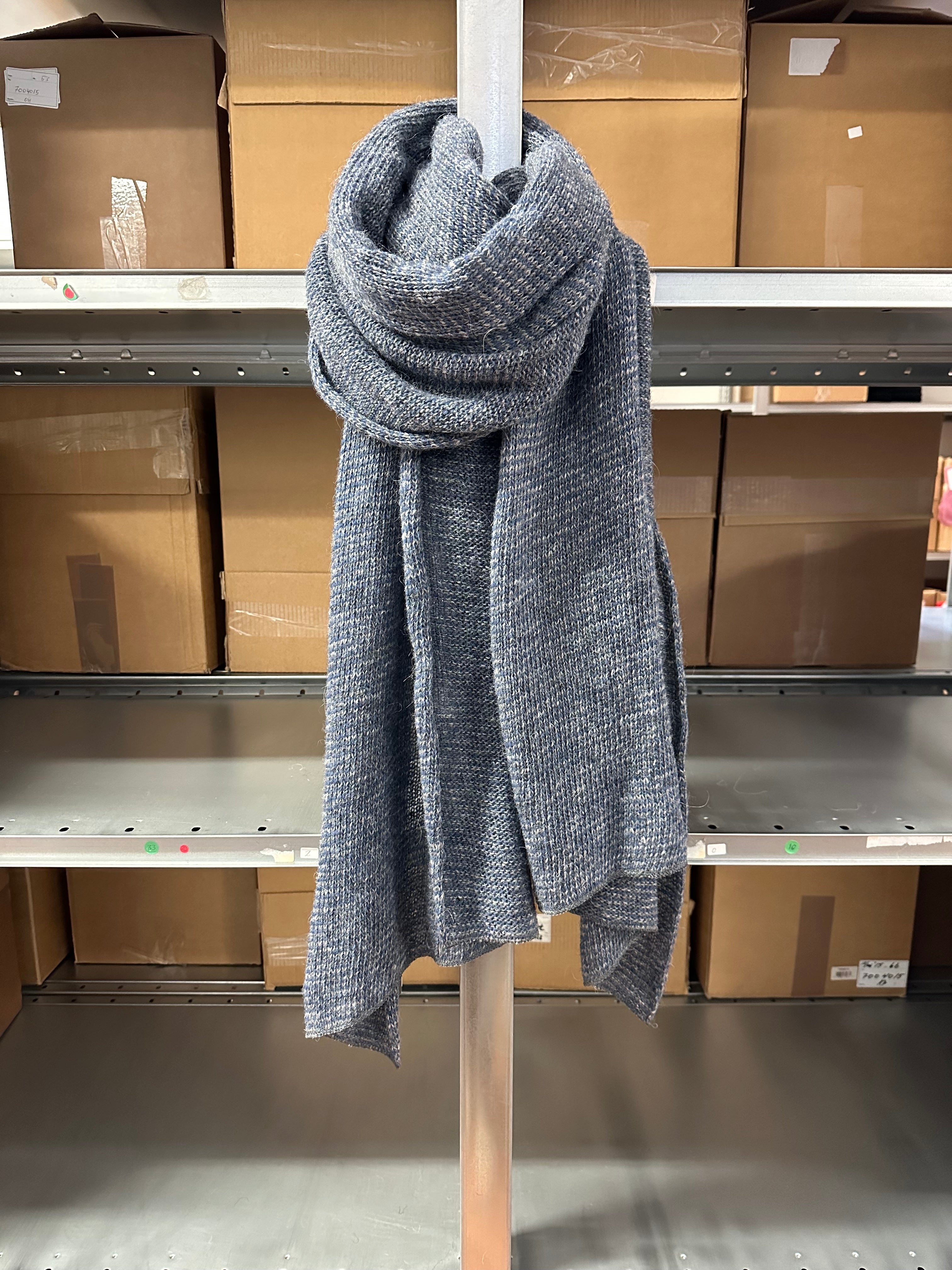 Knitted scarf - Blue / Grey